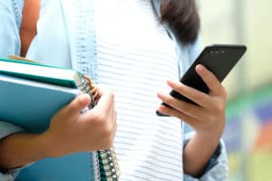 O que fazer: uma emergência na universidade