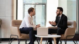 Os seus clientes não querem um pitch de vendas - querem soluções!