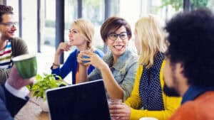 7 etapas para reinventar e facilitar o trabalho híbrido